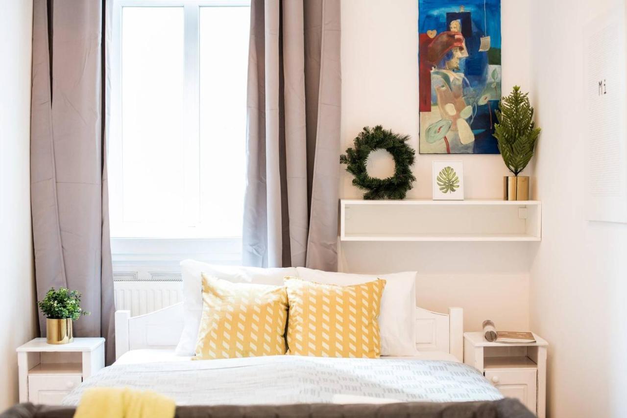 Cosy And Central Apartment With 4 Bedrooms And A/C Budapeste Exterior foto