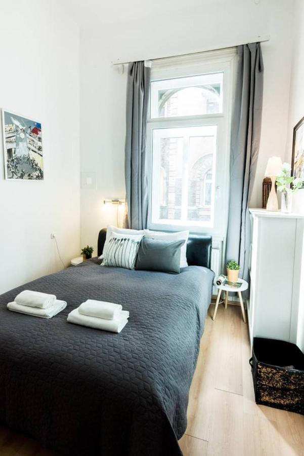 Cosy And Central Apartment With 4 Bedrooms And A/C Budapeste Exterior foto