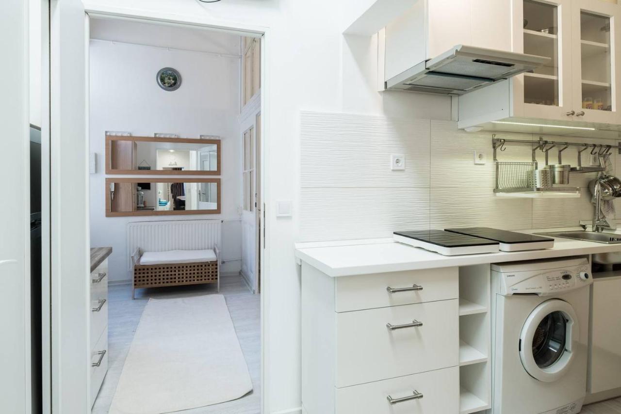 Cosy And Central Apartment With 4 Bedrooms And A/C Budapeste Exterior foto