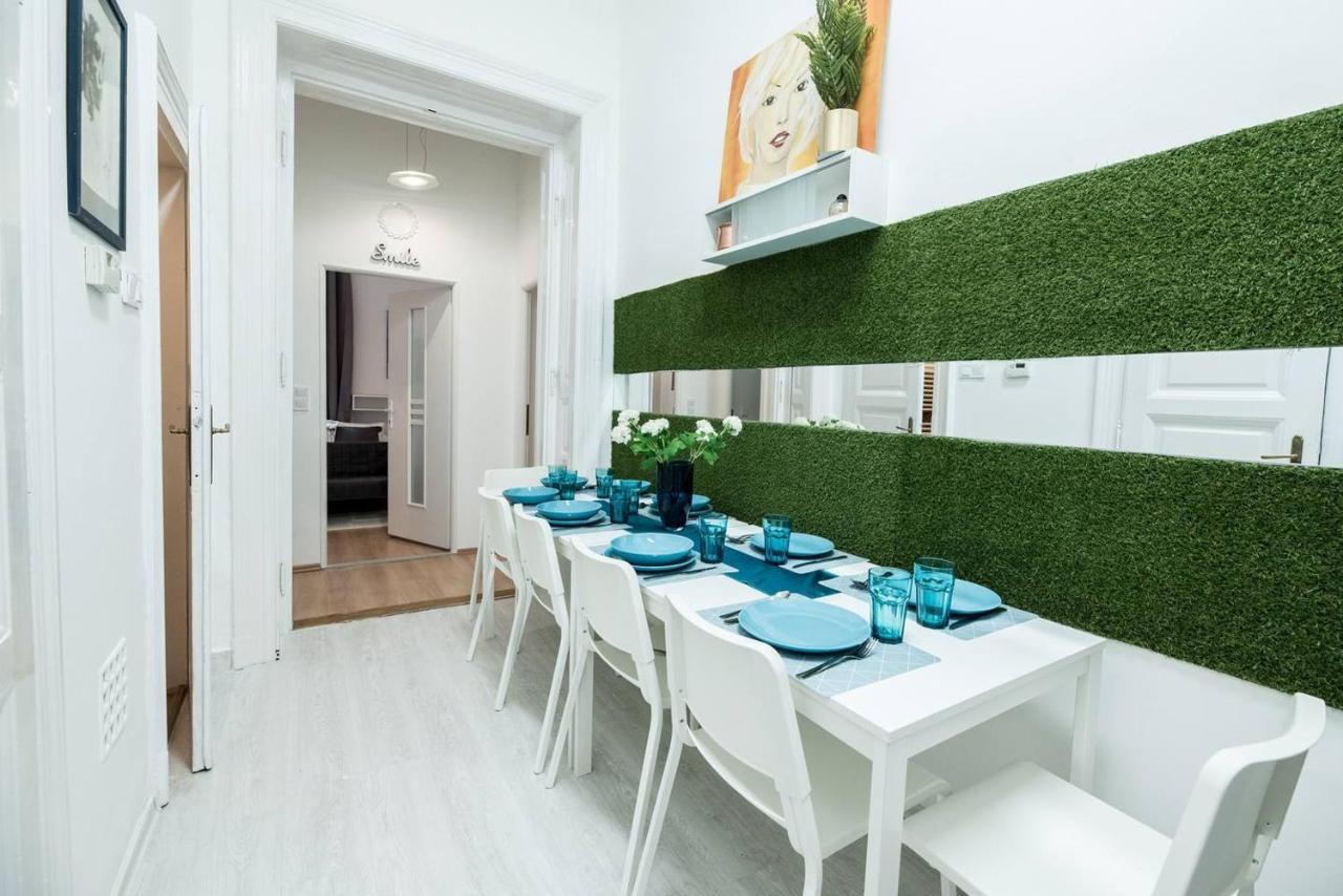 Cosy And Central Apartment With 4 Bedrooms And A/C Budapeste Exterior foto