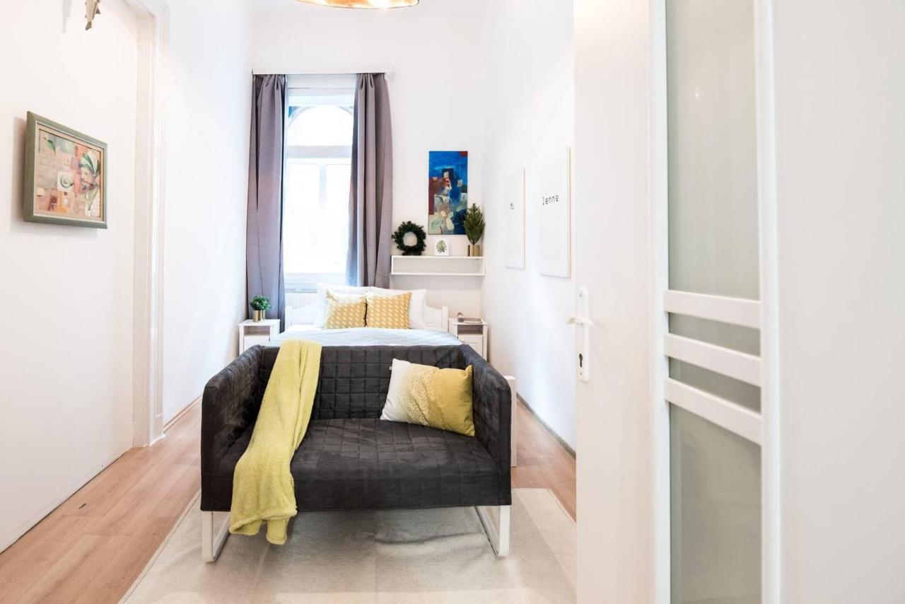 Cosy And Central Apartment With 4 Bedrooms And A/C Budapeste Exterior foto